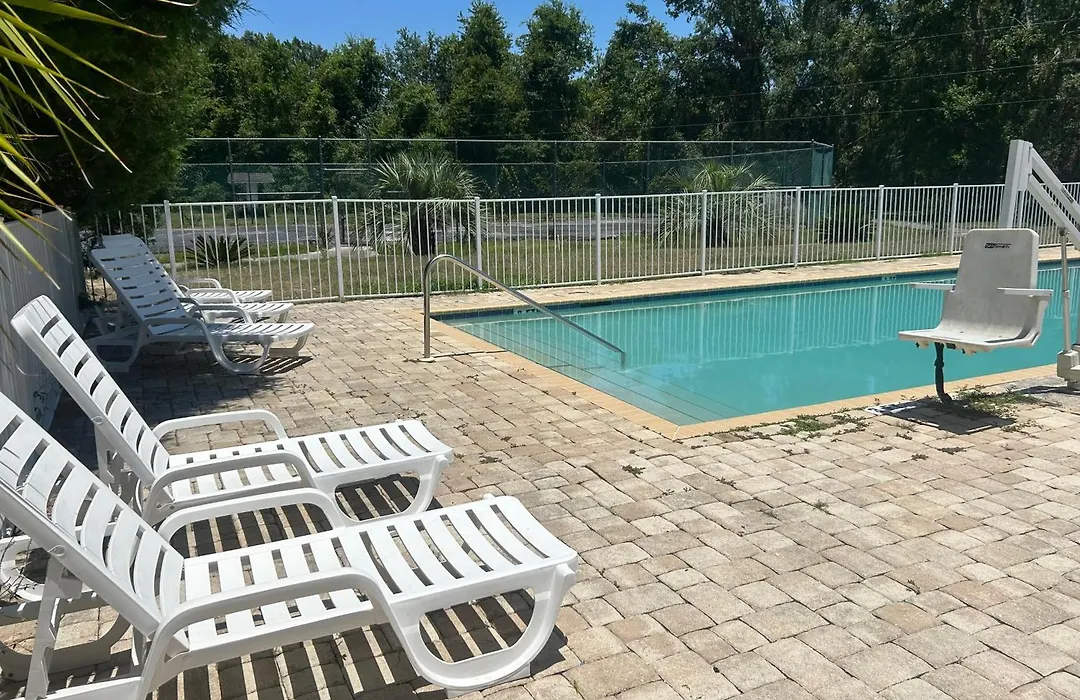 Deerwood Inn & Madison Campground-1