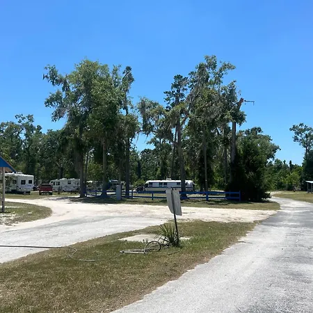 Deerwood Inn & Madison Campground-3